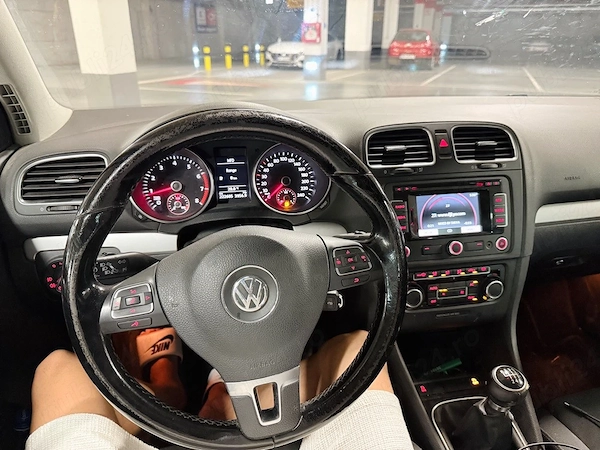 VOLKSWAGEN Golf 2012 — imagine 3