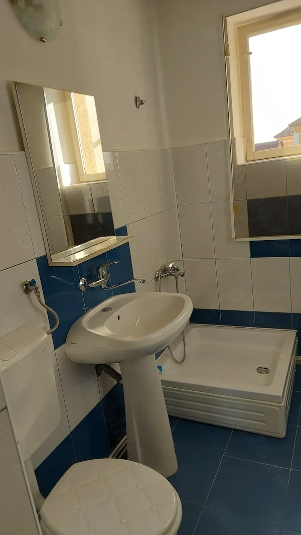 Proprietar Vand Apartament 2 Camere, Cărămidă, Piața Unirii Nr. 6 (Ultracentral Simeria) Etaj 2 — fotografia 1