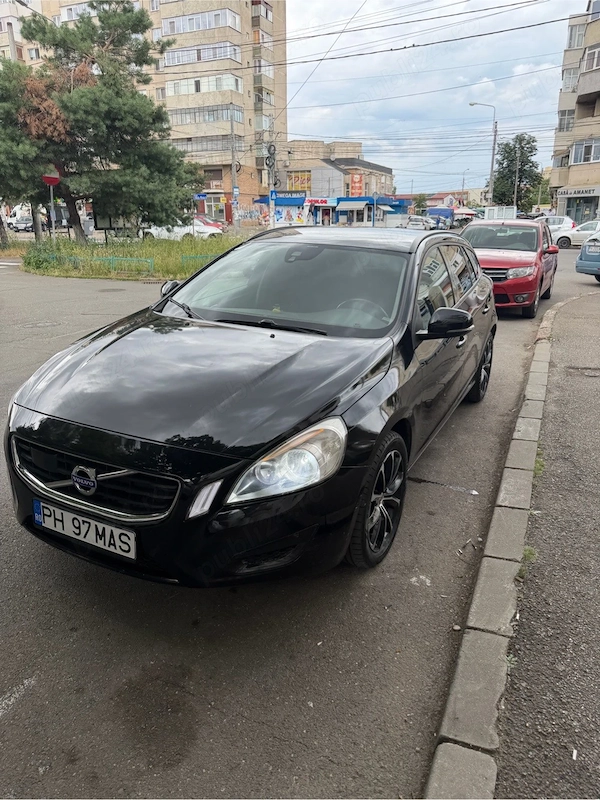 VOLVO V60 2012 — imagine 4