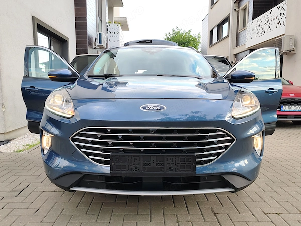 FORD Kuga 2023 — imagine 4
