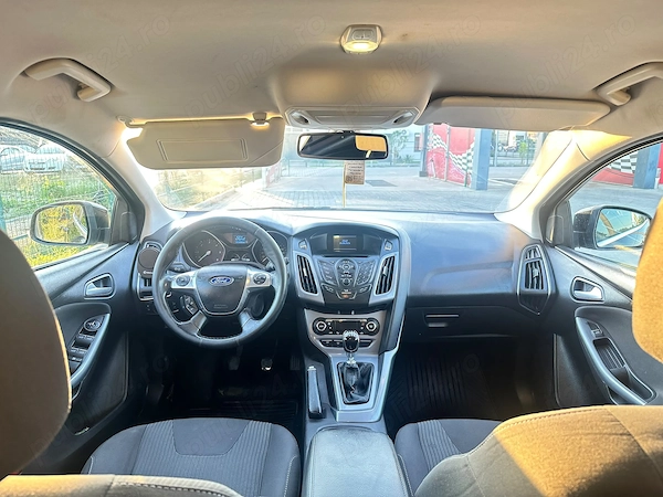FORD Focus 2013 — imagine 4