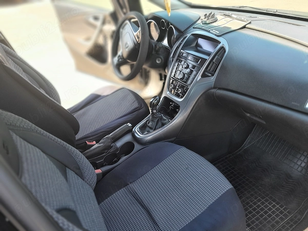 OPEL Astra 2013 — imagine 8