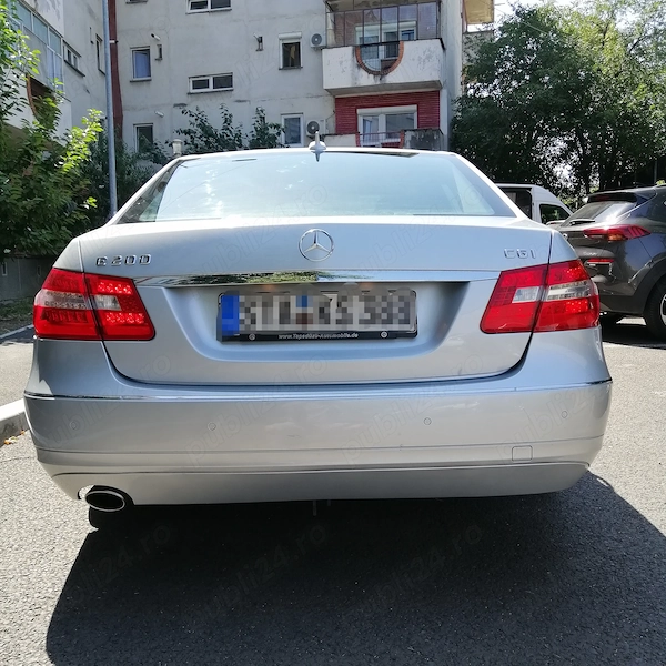 MERCEDES-BENZ E-Class 2011 — imagine 4
