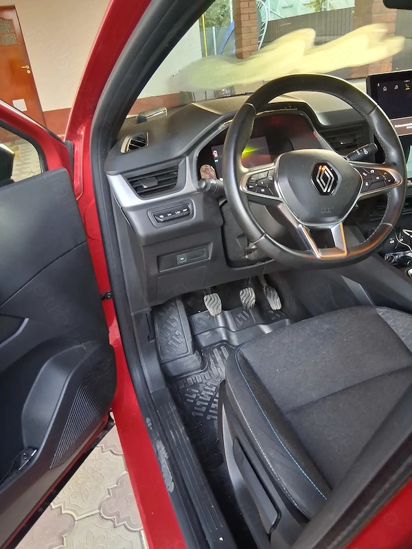 RENAULT Captur 2025 — imagine 9