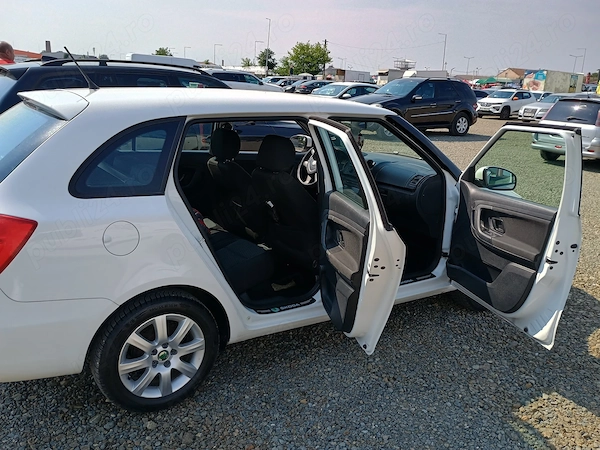 SKODA Fabia 2011 — imagine 4