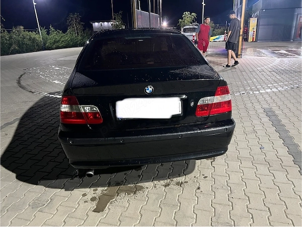 BMW 3 Series 2002 — imagine 3
