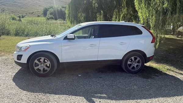 VOLVO XC60 2010 — imagine 3