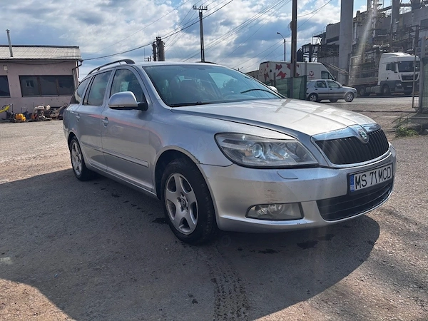 SKODA Octavia 2013 — imagine 5