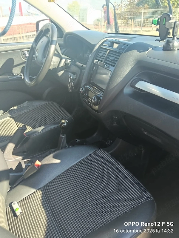 KIA Unknown Model 2006 — imagine 8