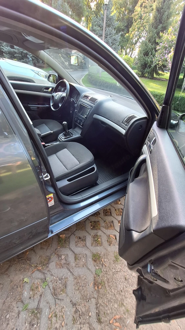 SKODA Octavia 2009 — imagine 6