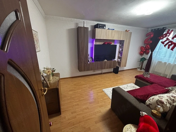 Apartament 3 camere Rahova Buzoieni — fotografia 3
