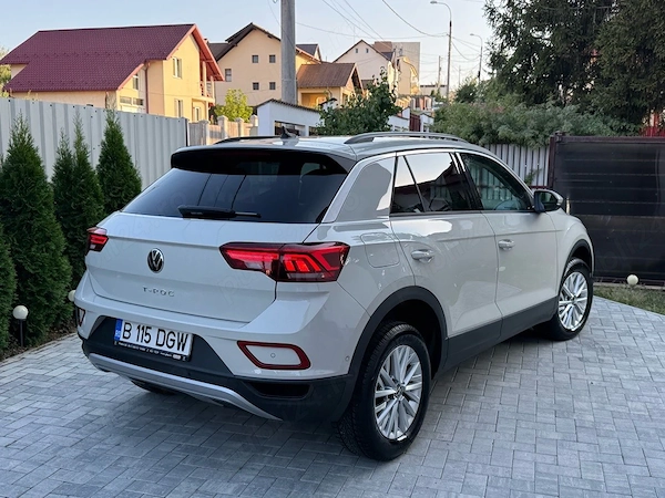 VOLKSWAGEN T-Roc 2022 — imagine 3