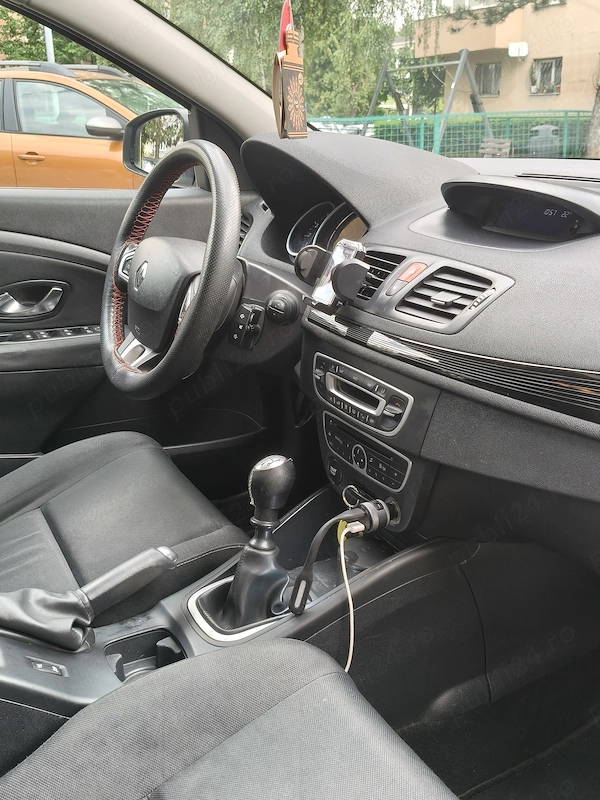 RENAULT Megane 2012 — imagine 9