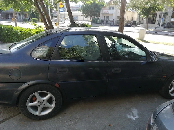 OPEL Vectra 1998 — imagine 2