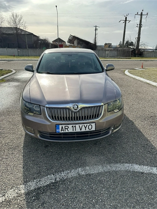 SKODA Superb 2011 — imagine 9