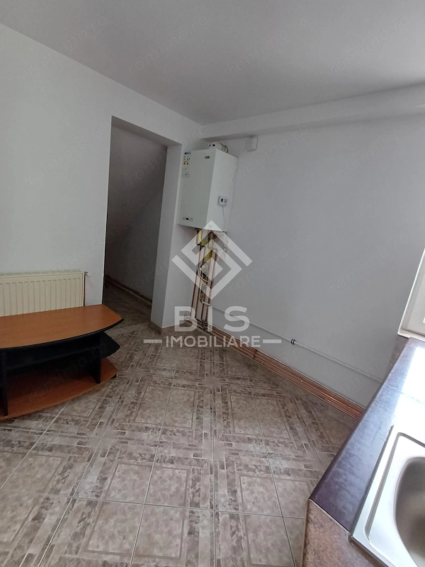 Apartament 3 camere, etaj 3 zona NORD — fotografia 3