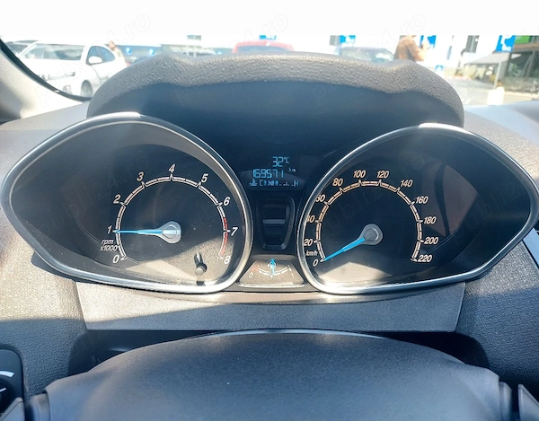 FORD Fiesta 2015 — imagine 8