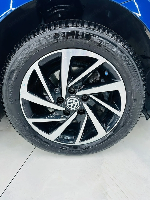 VOLKSWAGEN Golf 2018 — imagine 9