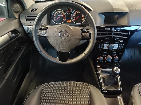 OPEL Astra 2009 — imagine 4