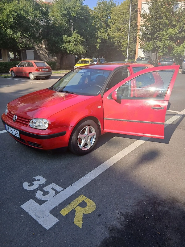 VOLKSWAGEN Golf 2002 — imagine 4
