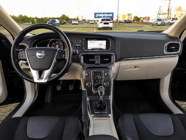 VOLVO V40 2014 — imagine 7
