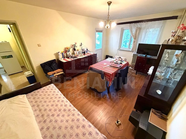 Apartament 2 camere decomandat etaj 1 Sarari Spital Filantropia 55mp — fotografia 1
