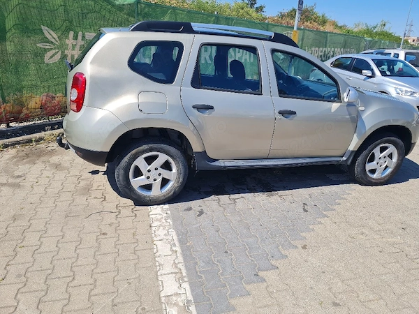DACIA Duster 2010 — imagine 4