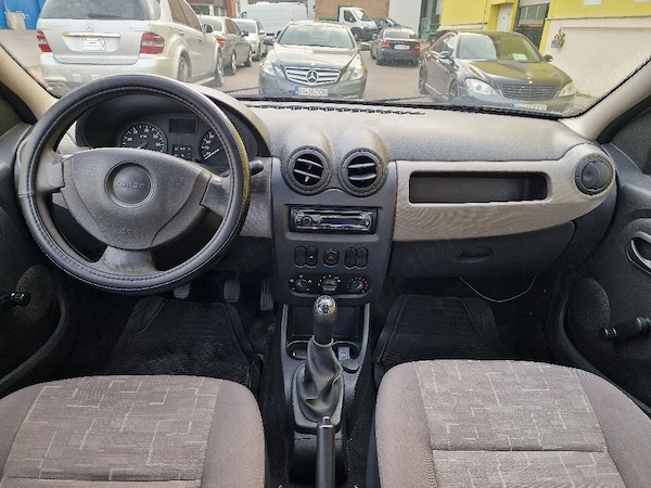 DACIA Logan 2010 — imagine 5