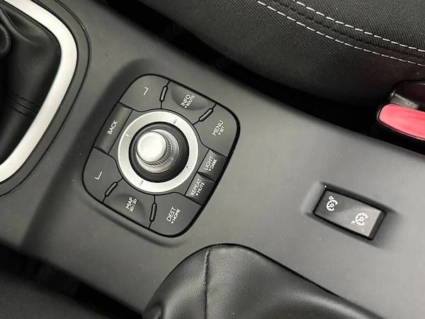 RENAULT Megane 2010 — imagine 14