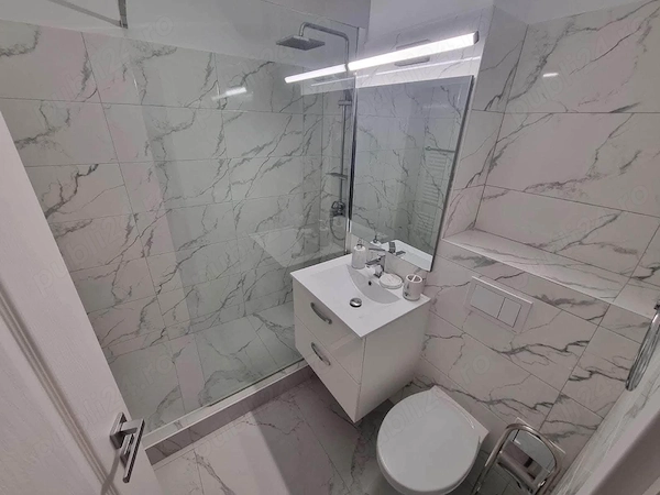 Apartament 2 camere de închiriat complet renovat pe termen lung 600 — fotografia 3