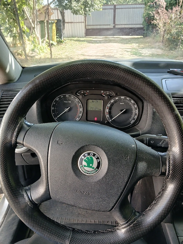 SKODA Octavia 2009 — imagine 4