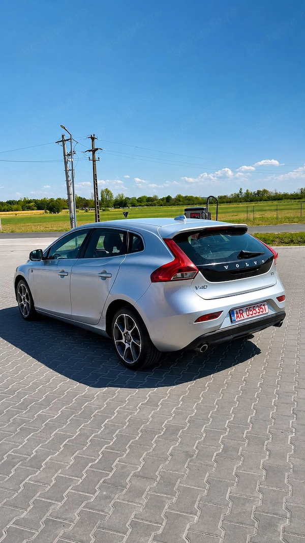 VOLVO V40 2016 — imagine 4
