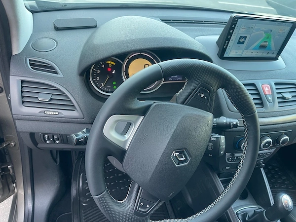 RENAULT Megane 2010 — imagine 4