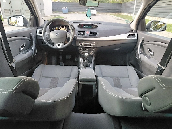 RENAULT Megane 2009 — imagine 6