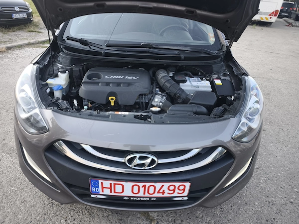 HYUNDAI i30 2013 — imagine 10