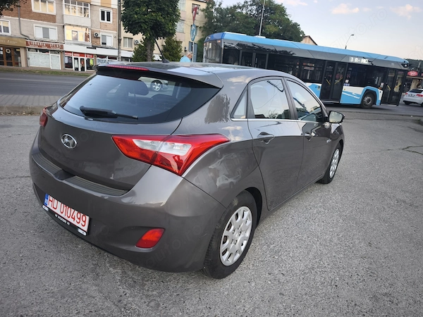 HYUNDAI i30 2013 — imagine 4