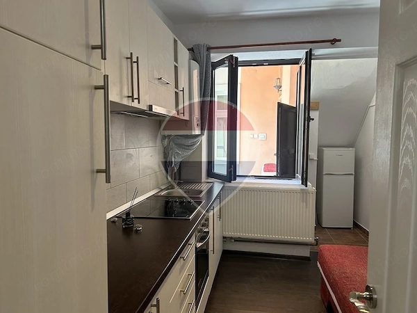 Apartament cu 1 camere de închiriat în zona Centrul Istoric — fotografia 2