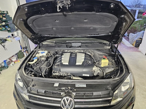 VOLKSWAGEN Touareg 2011 — imagine 2