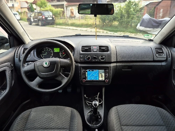 SKODA Fabia 2012 — imagine 7