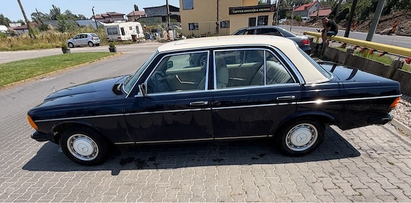 MERCEDES-BENZ E-Class 1976 — imagine 2