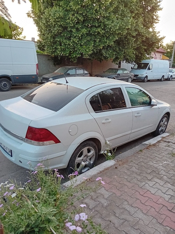 OPEL Astra 2008 — imagine 5