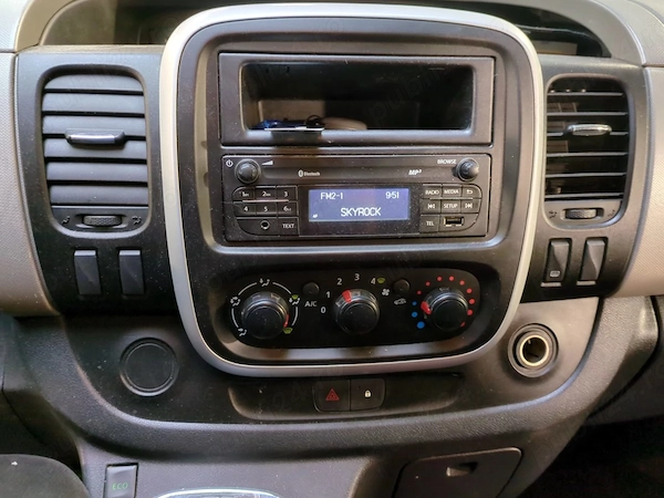 RENAULT Trafic 2019 — imagine 10