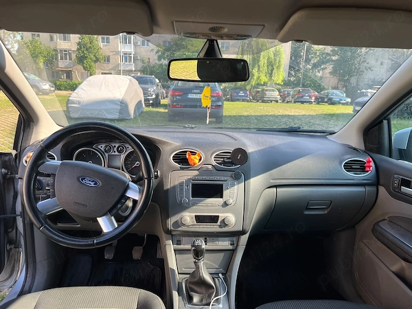 FORD Focus 2011 — imagine 6