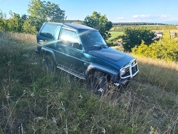 DAIHATSU Feroza