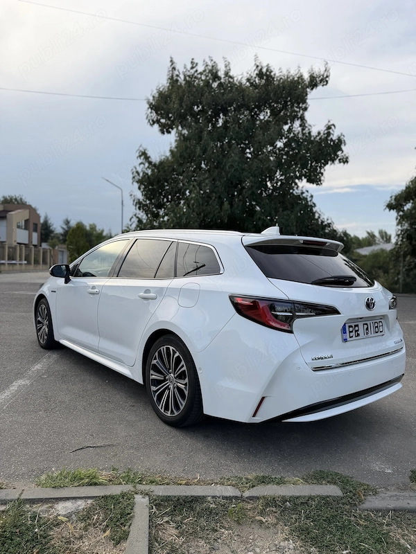 TOYOTA Corolla 2020 — imagine 3