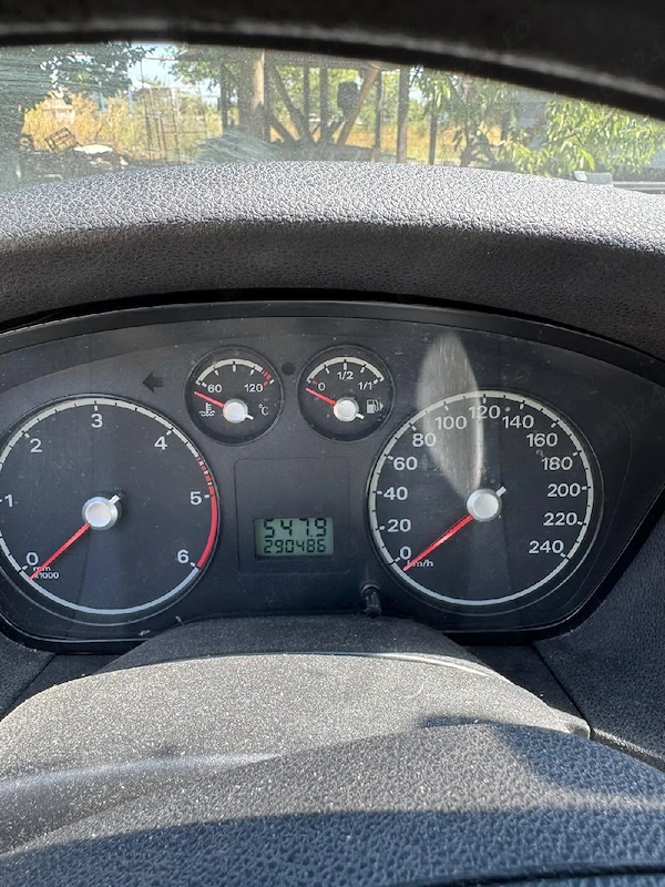 FORD Focus 2006 — imagine 8