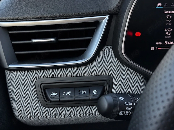 RENAULT Clio 2024 — imagine 3