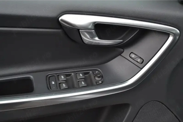 VOLVO XC60 2016 — imagine 12
