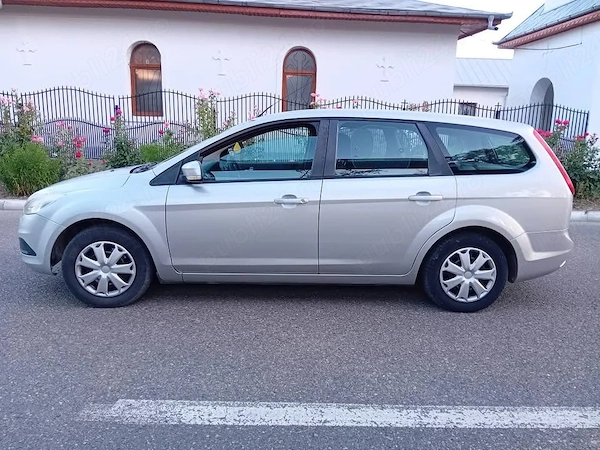 FORD Focus 2009 — imagine 5