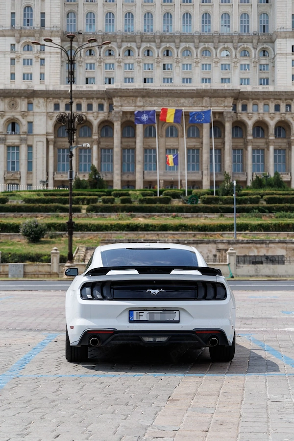 FORD Mustang 2018 — imagine 2